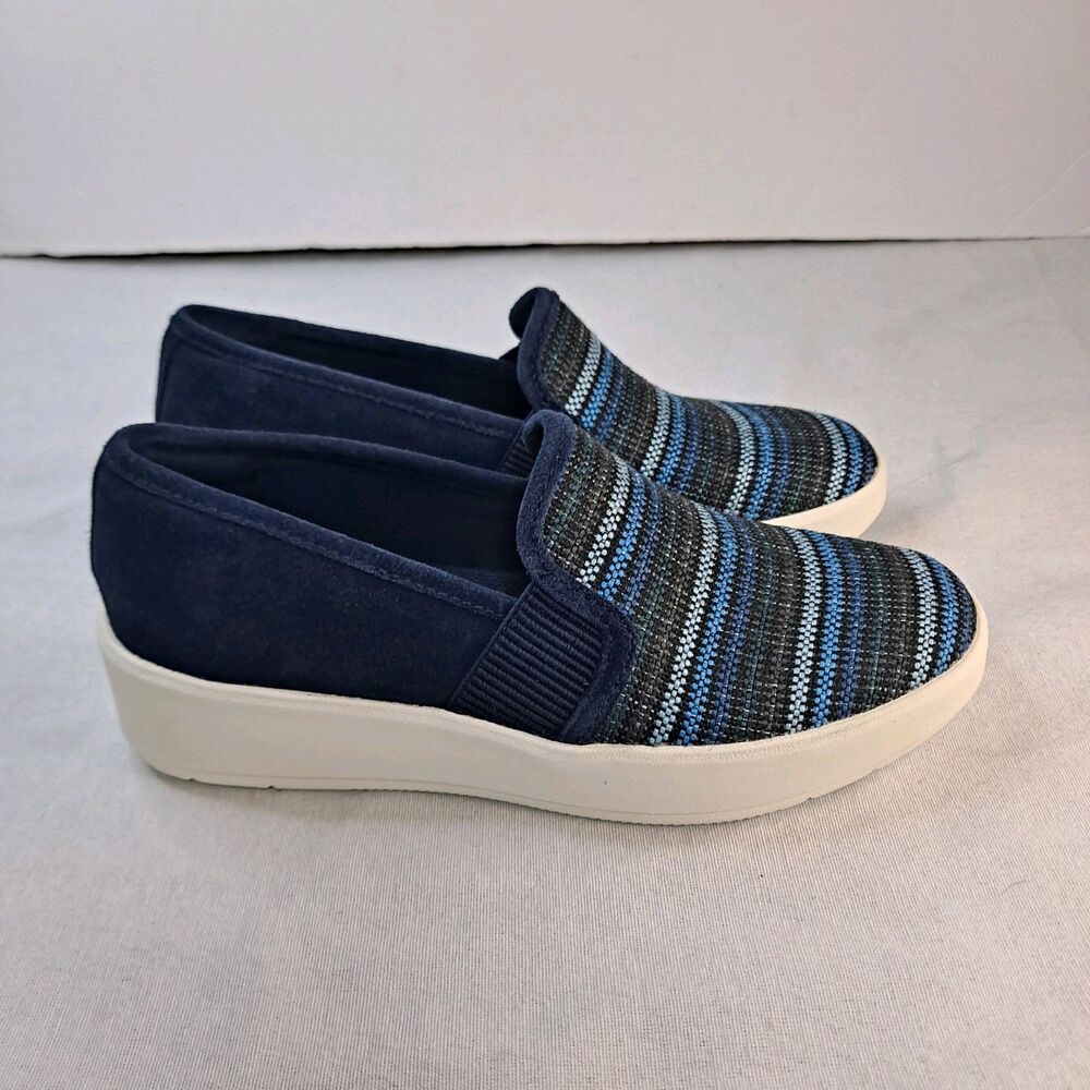 Clarks Layton Petal Slip-on Sneakers Shoes Women's 7.5M Navy Suede Fabric Upper